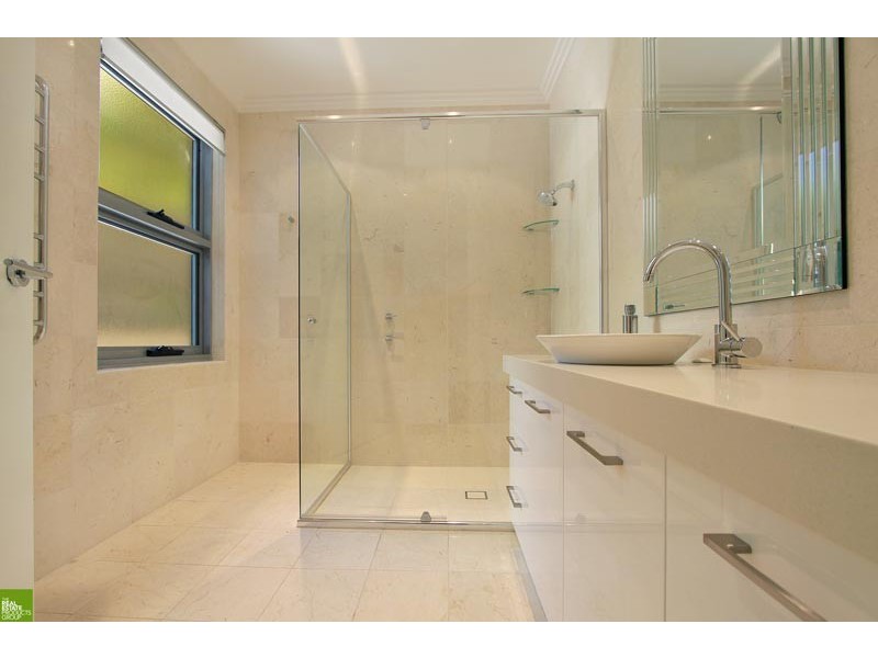 1/24 Cliff Road, Wollongong North NSW 2500