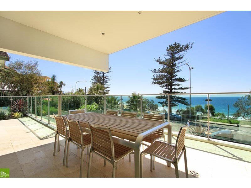 1/24 Cliff Road, Wollongong North NSW 2500