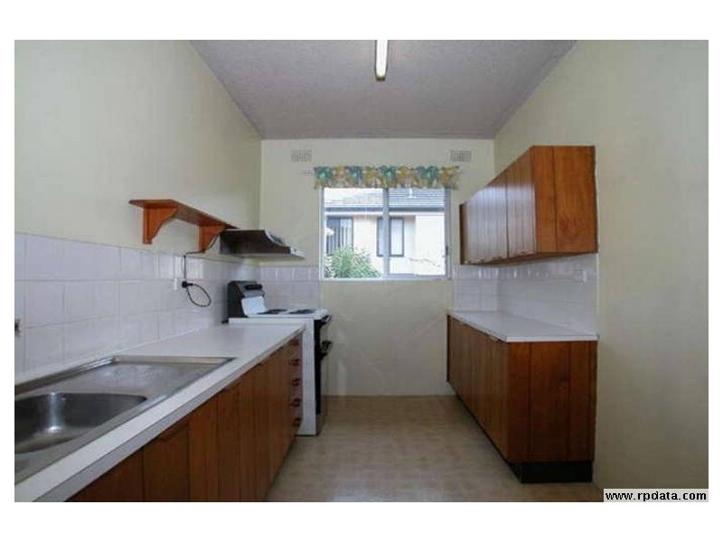 10/6 Mackie Street, Coniston NSW 2500