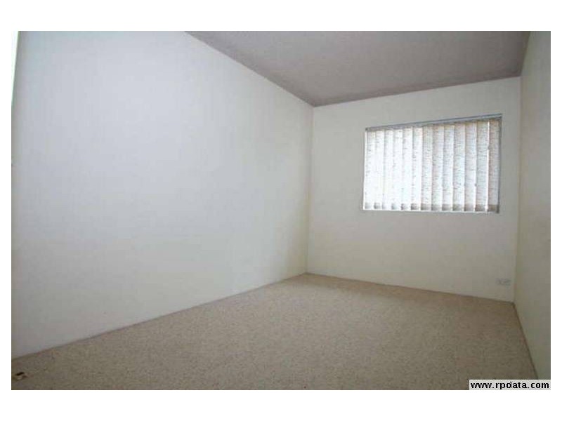 10/6 Mackie Street, Coniston NSW 2500