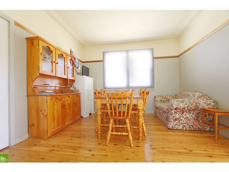 27 The Avenue, Corrimal NSW 2518