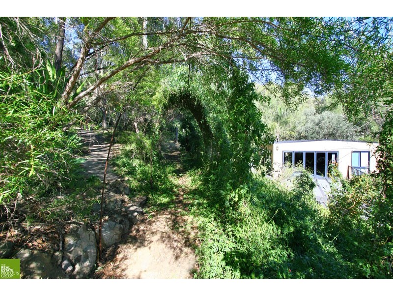 15 Barwon Place, Albion Park NSW 2527