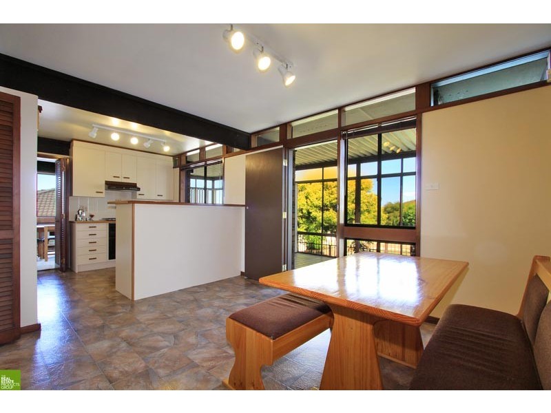 11 Kerrawah Avenue, Figtree NSW 2525