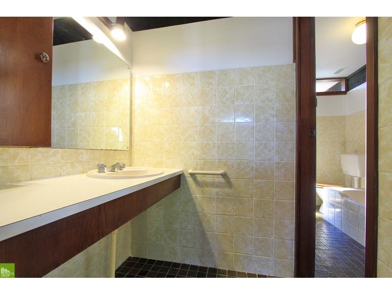 11 Kerrawah Avenue, Figtree NSW 2525