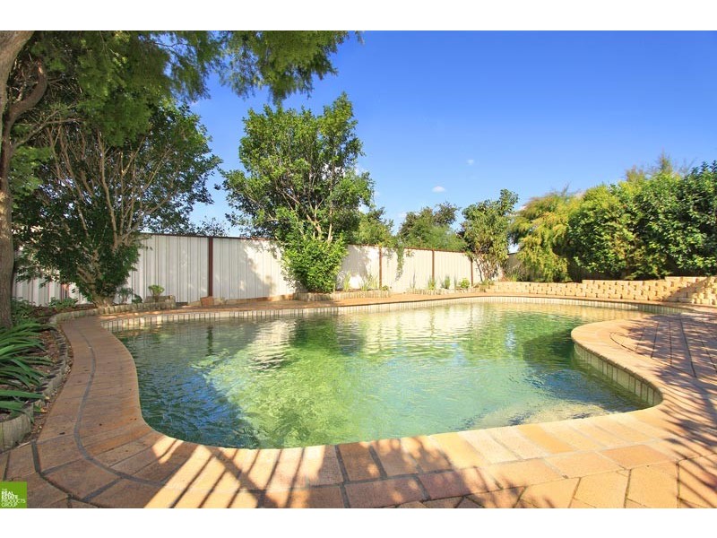 11 Kerrawah Avenue, Figtree NSW 2525