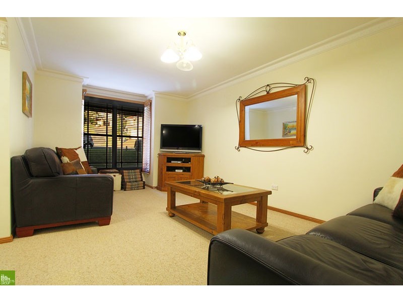 5 Clarence Court, Berkeley NSW 2506