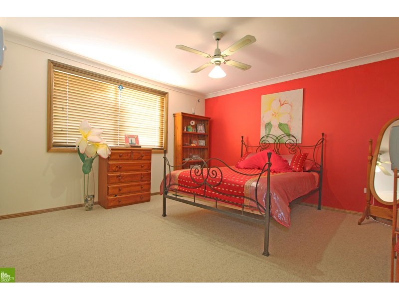 5 Clarence Court, Berkeley NSW 2506