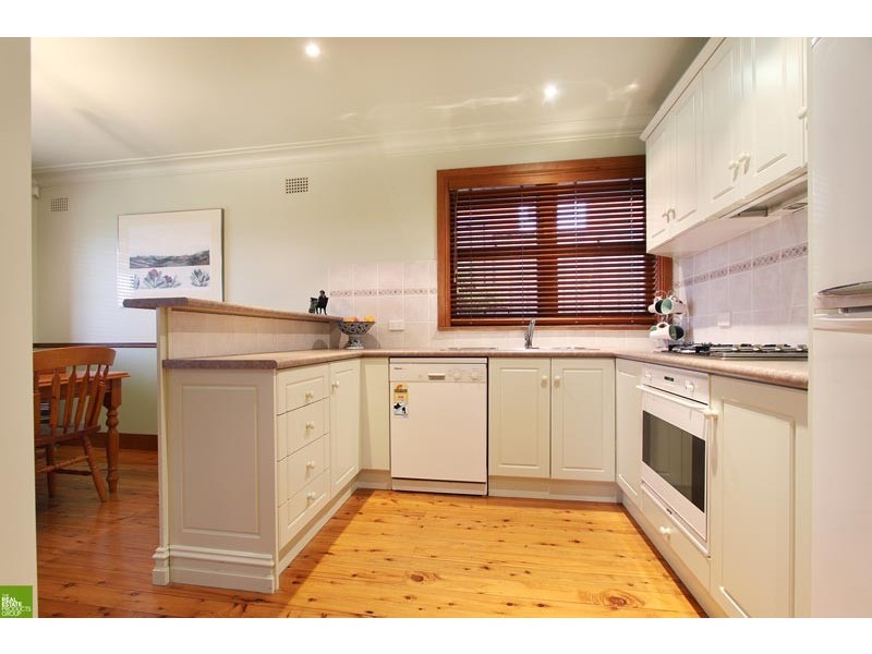 35 Yates Ave, Mount Keira NSW 2500