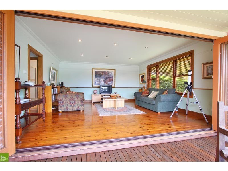 35 Yates Ave, Mount Keira NSW 2500