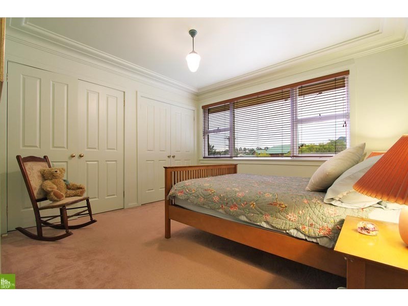 35 Yates Ave, Mount Keira NSW 2500