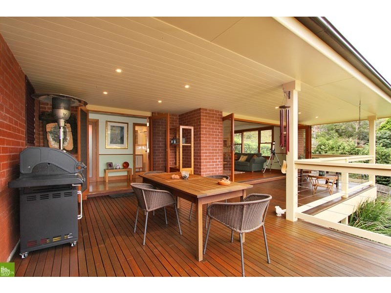 35 Yates Ave, Mount Keira NSW 2500