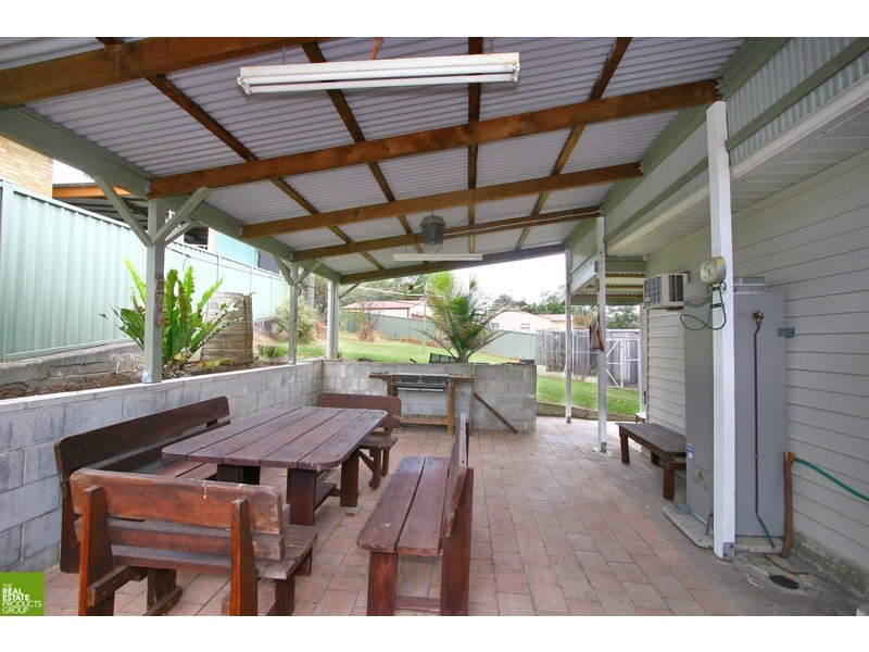 5 Duley Street, Dapto NSW 2530