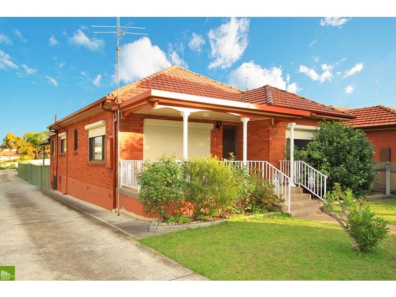 100 Hopewood Cres, Fairy Meadow NSW 2519