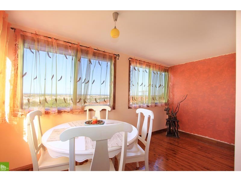 70 First Ave North, Warrawong NSW 2502