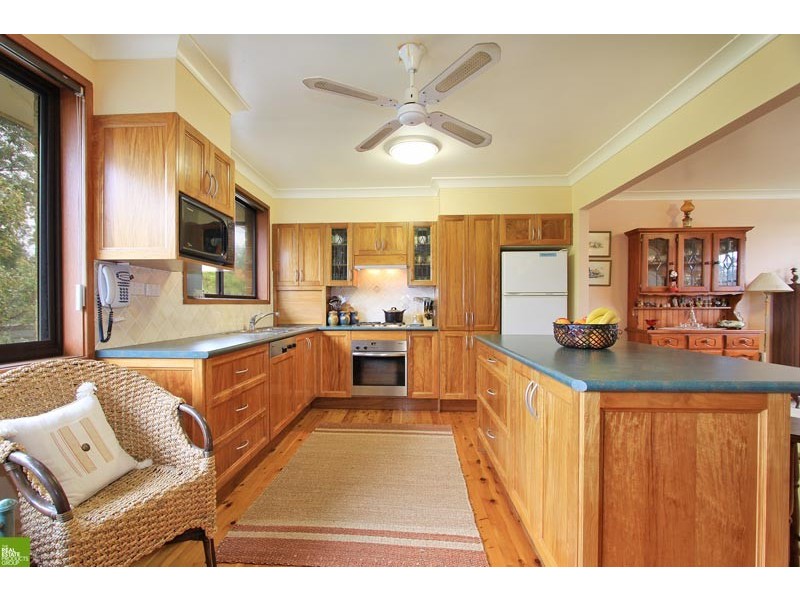 54 Walang Ave, Figtree NSW 2525