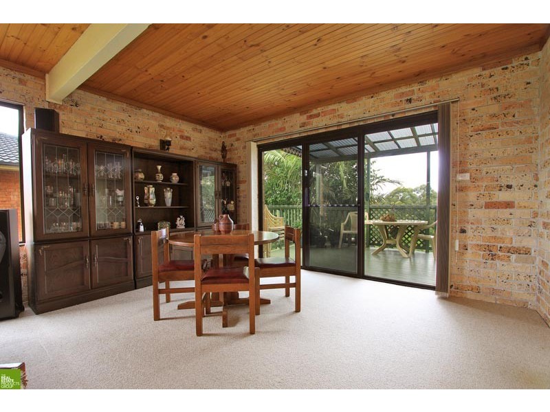 54 Walang Ave, Figtree NSW 2525