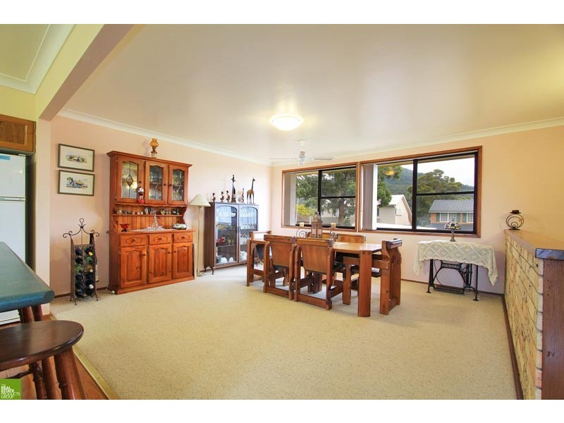 54 Walang Ave, Figtree NSW 2525
