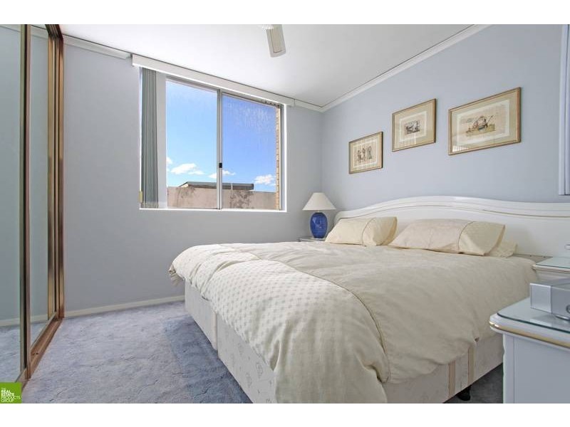 9/70 Cliff Road, Wollongong NSW 2500
