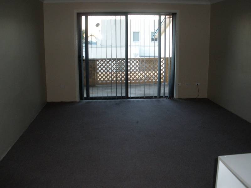 4/8 Marine Drive, Towradgi NSW 2518