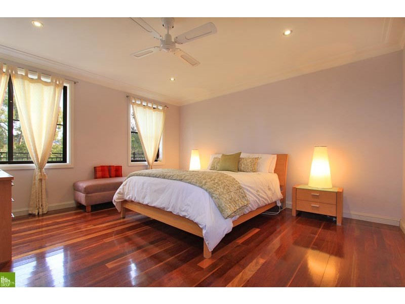 10 Camden Grove, Figtree NSW 2525