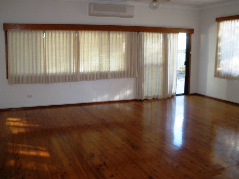 8b Mehaffey Street, Woonona NSW 2517