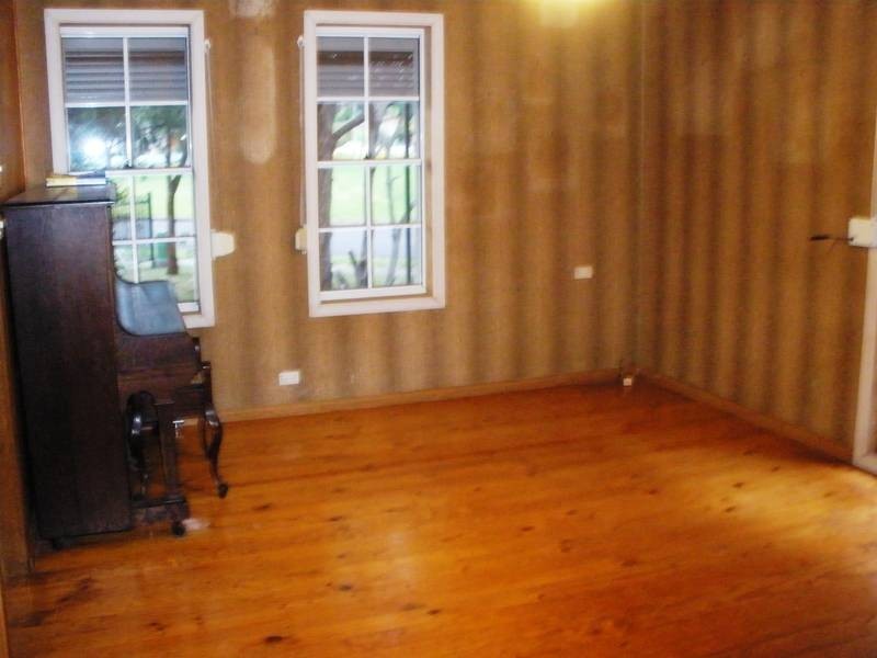 25 Kells Crescent, Bellambi NSW 2518