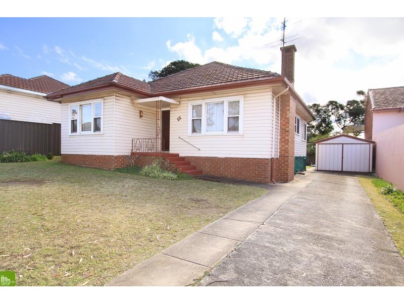 30 Bridge Street, Coniston NSW 2500
