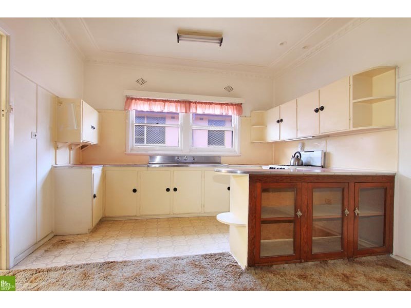 30 Bridge Street, Coniston NSW 2500