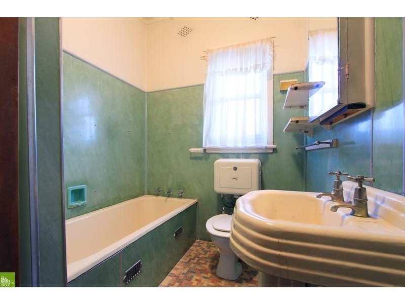 30 Bridge Street, Coniston NSW 2500