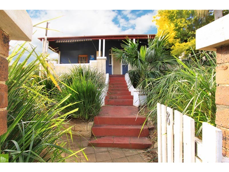 8 Parkinson Street, Wollongong NSW 2500