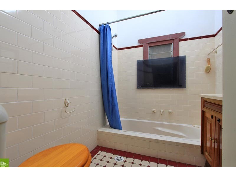 8 Parkinson Street, Wollongong NSW 2500
