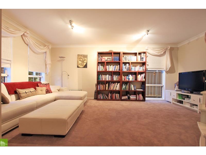 59 Darragh Drive, Figtree NSW 2525