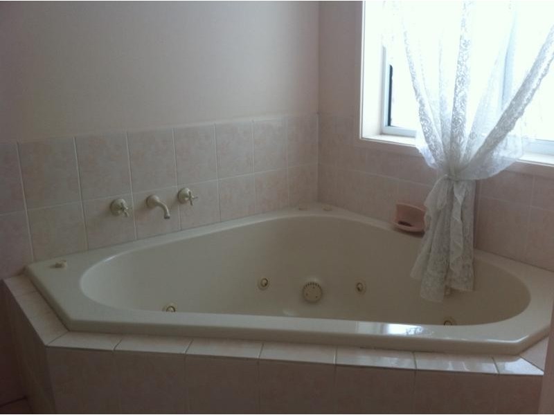 19 Paltarra Place, Cordeaux Heights NSW 2526