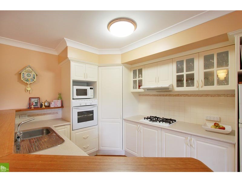 62 Woodlawn Ave, Mangerton NSW 2500