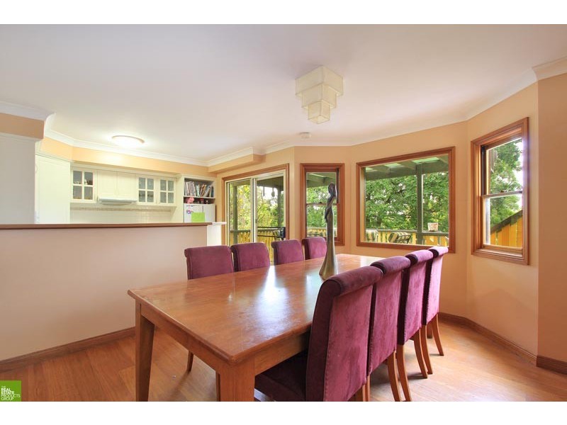 62 Woodlawn Ave, Mangerton NSW 2500