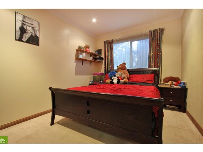 62 Woodlawn Ave, Mangerton NSW 2500