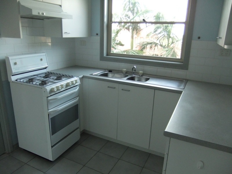 8/17 Hopetoun Street, Woonona NSW 2517