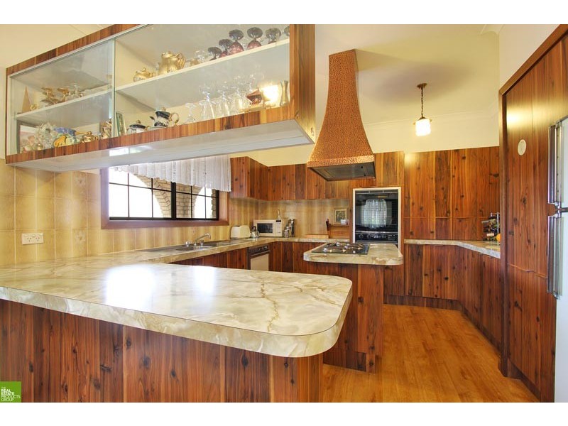12 Highcrest Ave, Balgownie NSW 2519