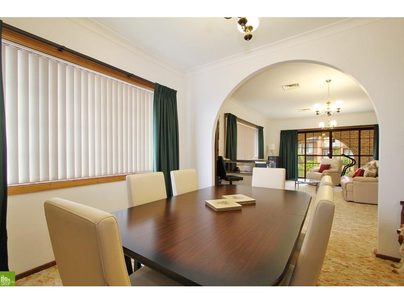 12 Highcrest Ave, Balgownie NSW 2519