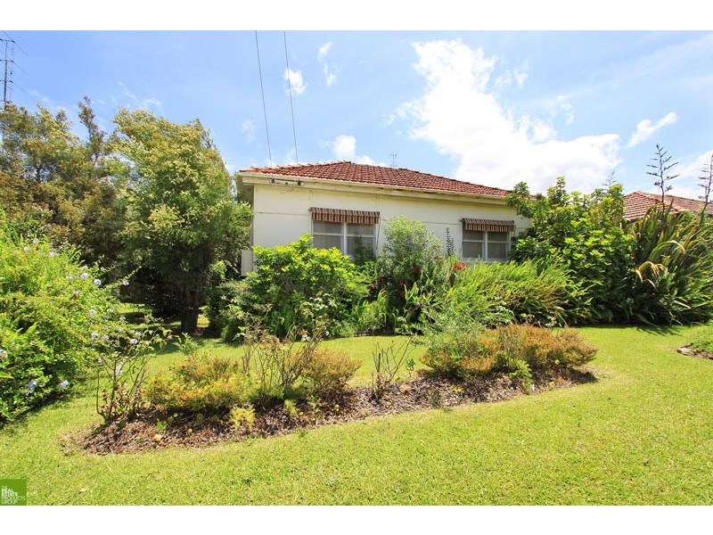 24 Dalton Street, Towradgi NSW 2518