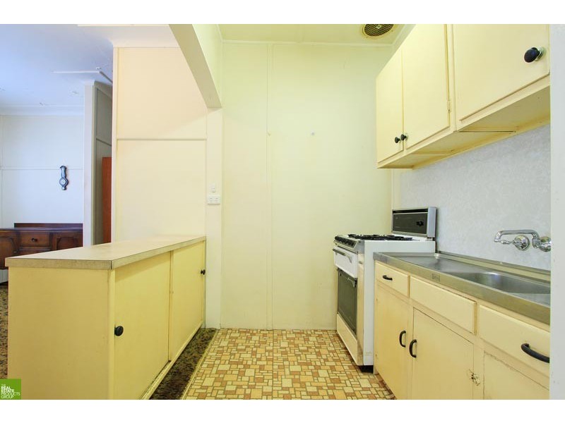 24 Dalton Street, Towradgi NSW 2518