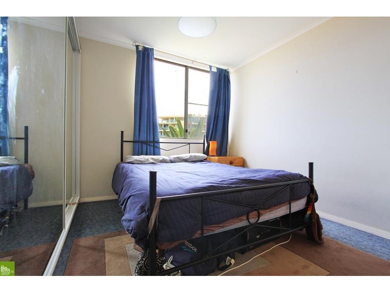 12/70 Cliff Road, Wollongong NSW 2500