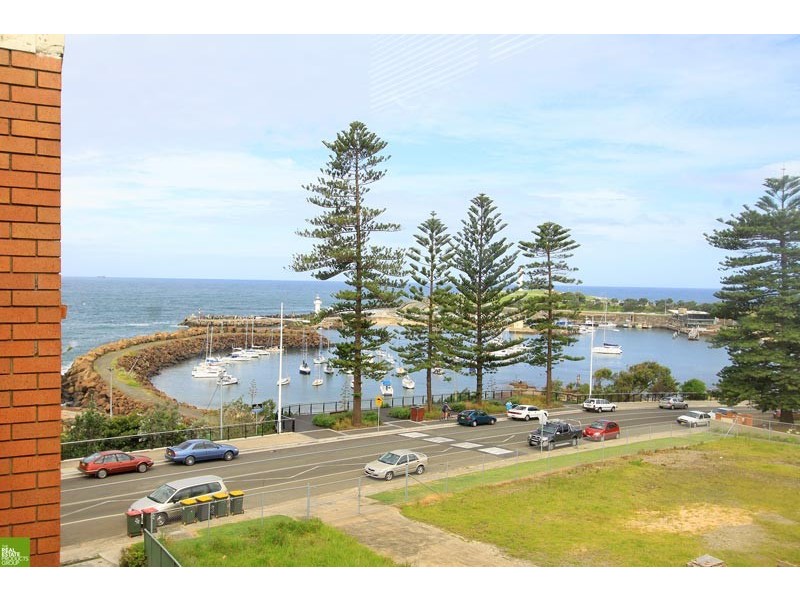 12/70 Cliff Road, Wollongong NSW 2500