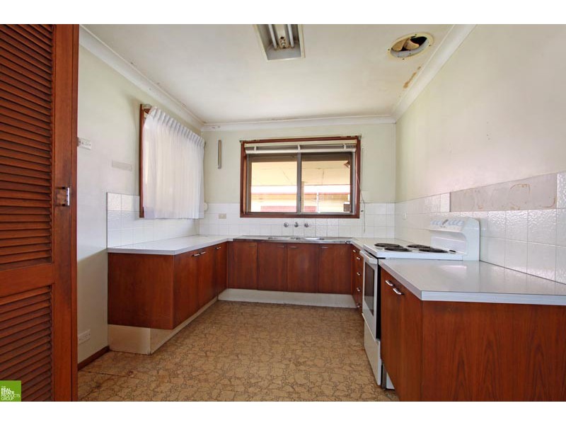 6 Dick Street, Corrimal NSW 2518