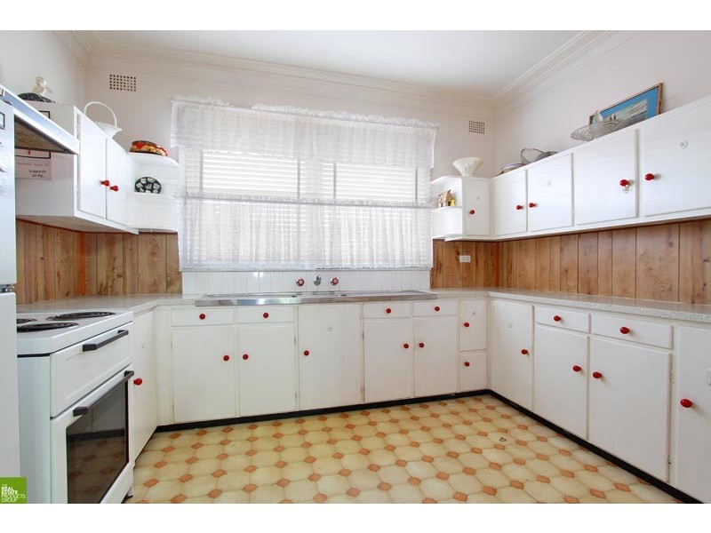 10 Arrow Ave, Figtree NSW 2525