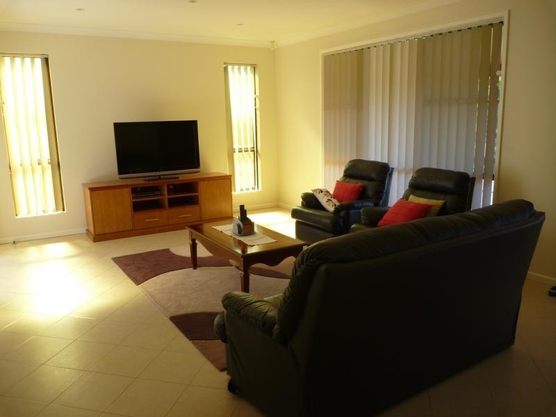 16 Derribong Drive, Cordeaux Heights NSW 2526