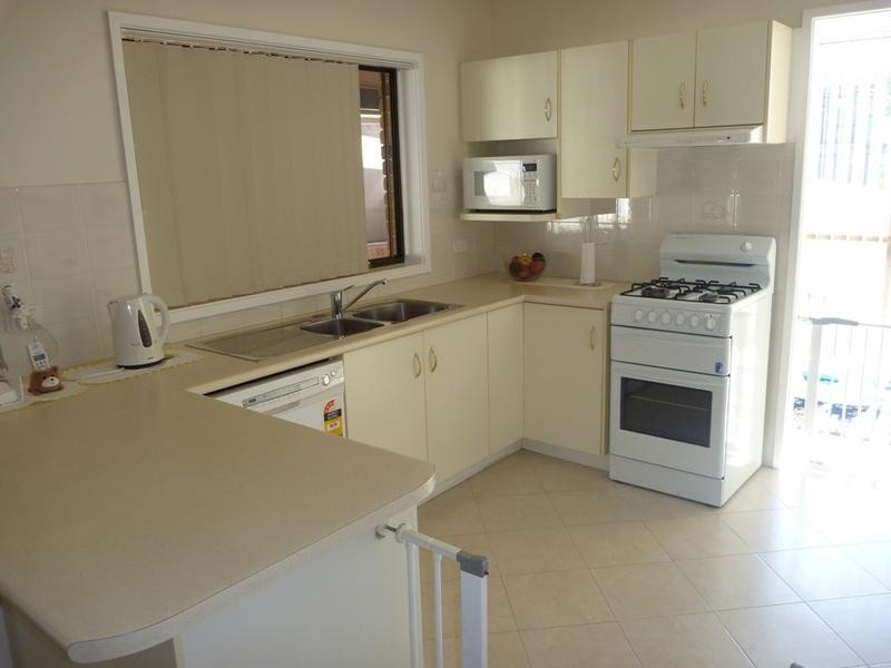 16 Derribong Drive, Cordeaux Heights NSW 2526