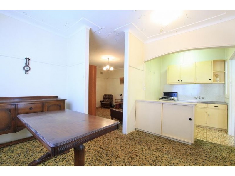24 Dalton Street, Towradgi NSW 2518