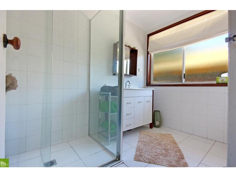 34 Govett Ave, Figtree NSW 2525