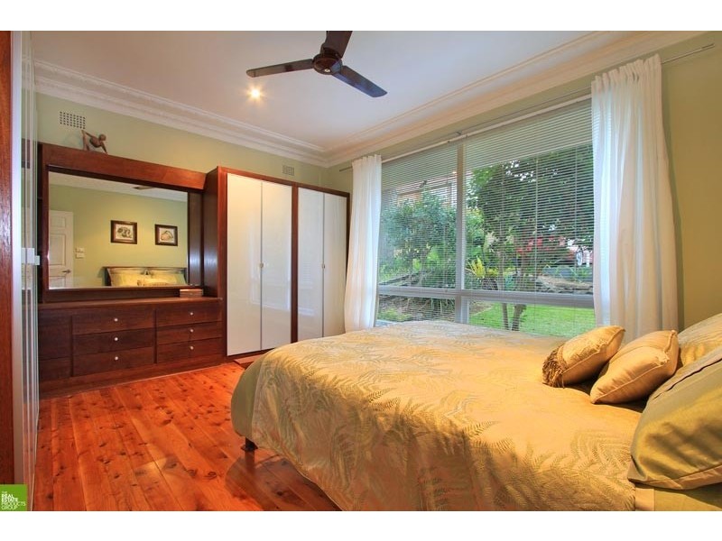 13 Hebron Avenue, Mount Pleasant NSW 2519